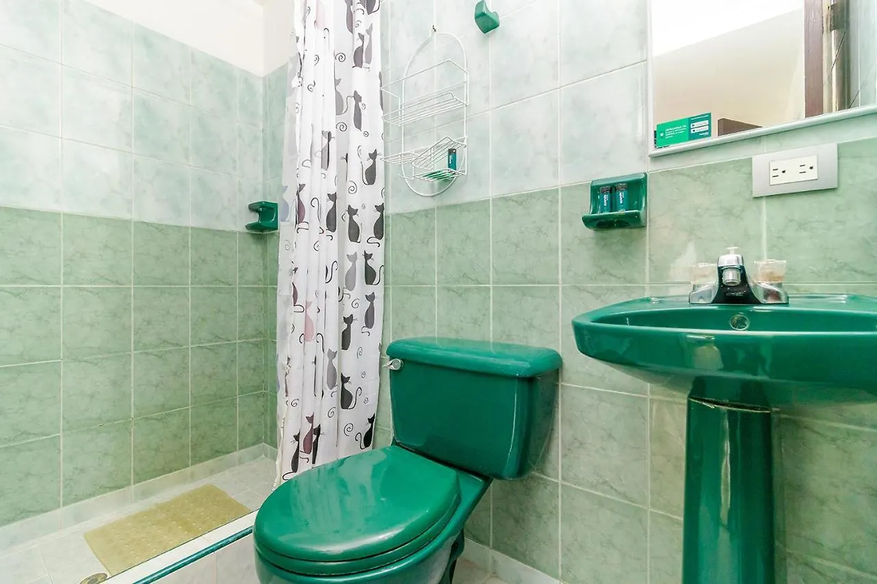مبيت وإفطار Ayenda 1080 Bogota Alpes Castellana فندق مبيت وإفطار