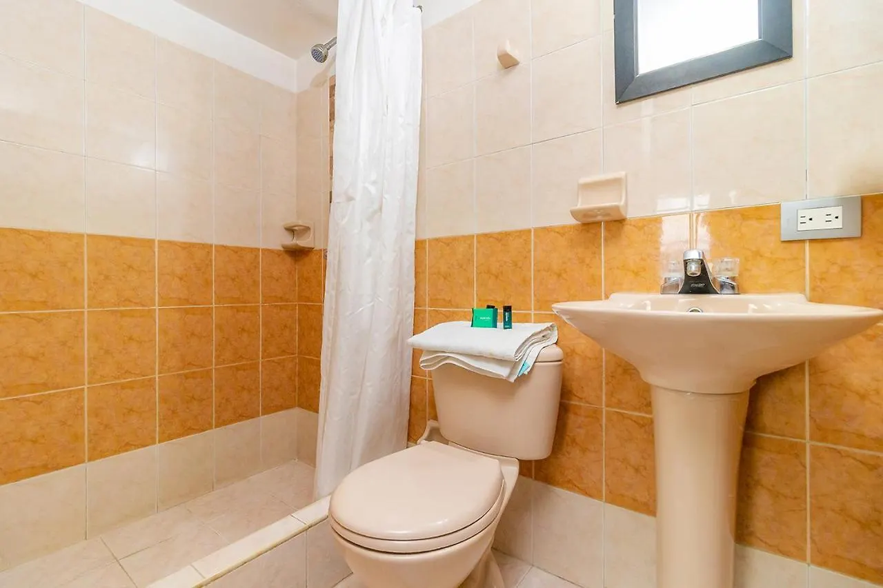 مبيت وإفطار Ayenda 1080 Bogota Alpes Castellana 3*,  كولومبيا