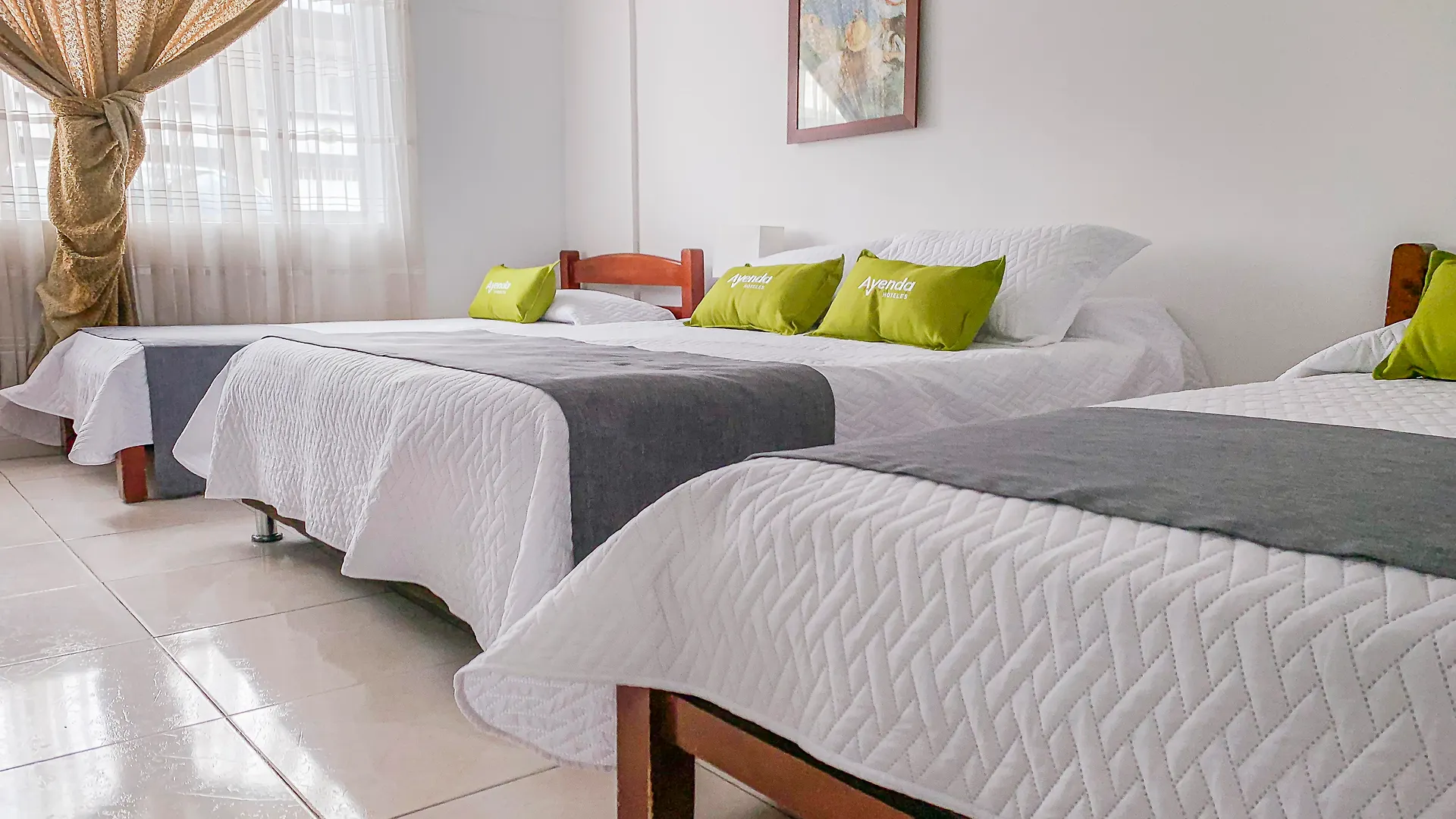 مبيت وإفطار Ayenda 1080 Bogota Alpes Castellana 3*,  كولومبيا
