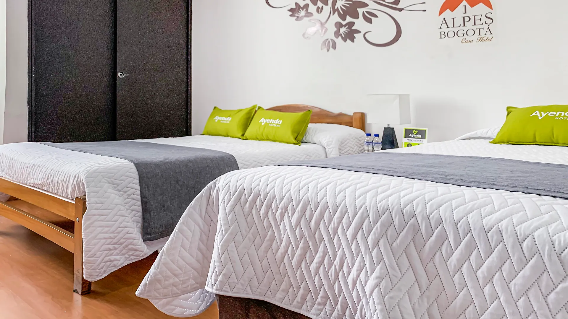 فندق مبيت وإفطار مبيت وإفطار Ayenda 1080 Bogota Alpes Castellana